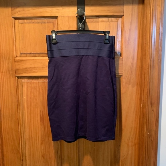 Max Studio Wide Waistband Pencil Skirt in Navy Small NWT - Picture 2 of 6